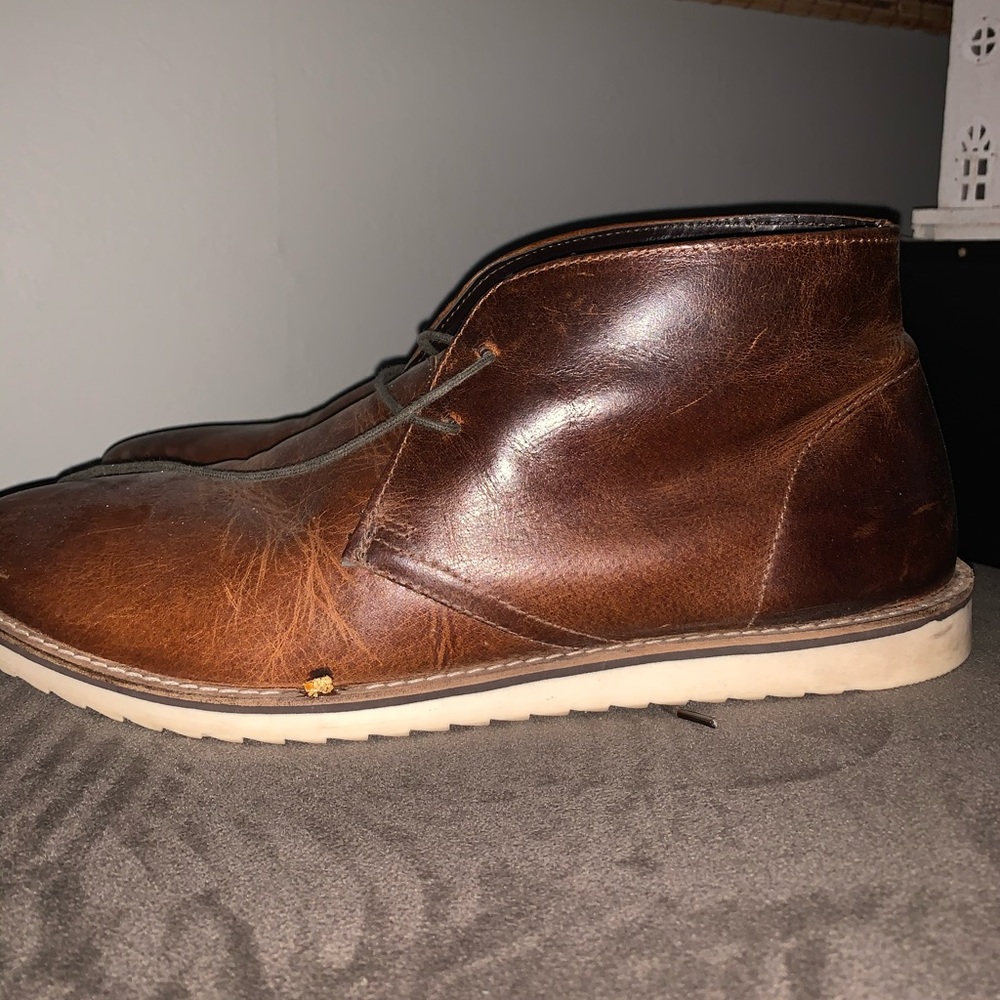 Men’s Crevo Chukka Dress Shoes